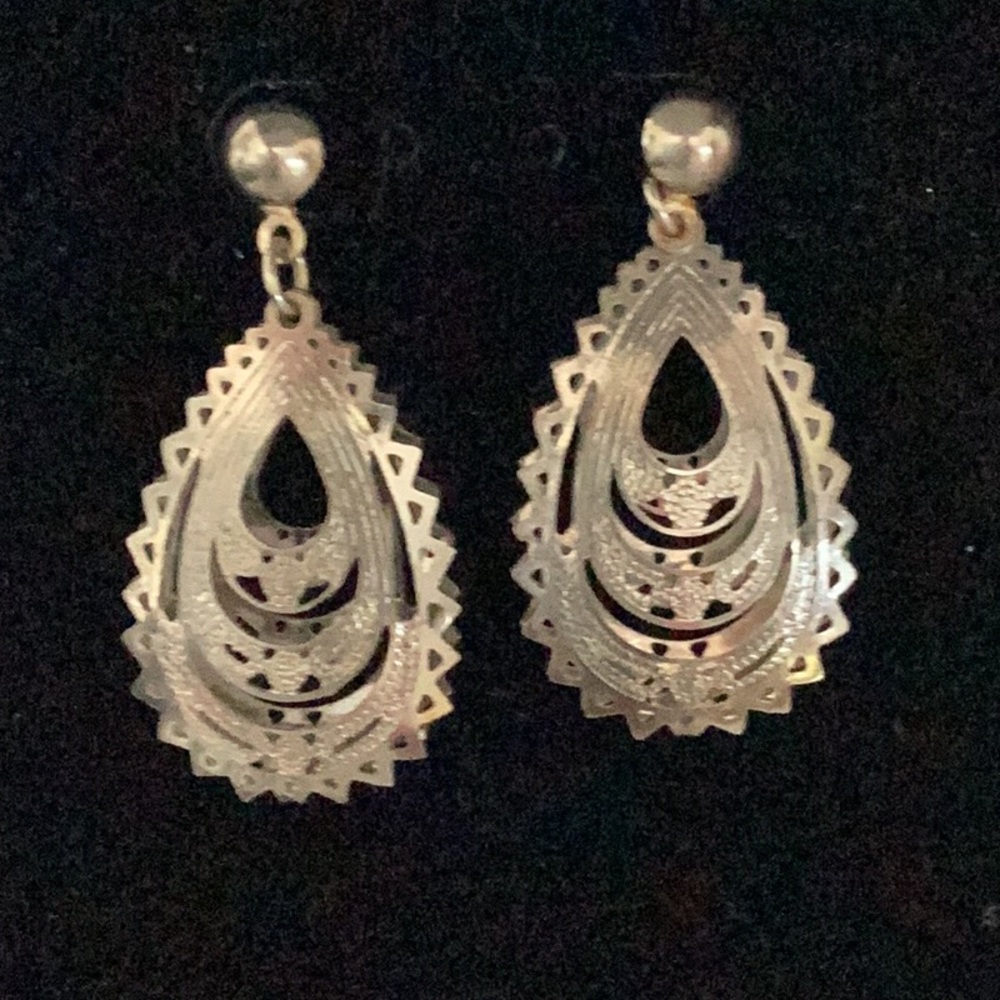 Silver Earrings. E - image 1